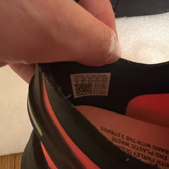 Adidas Shoes for Men. - Picture 7 of 9